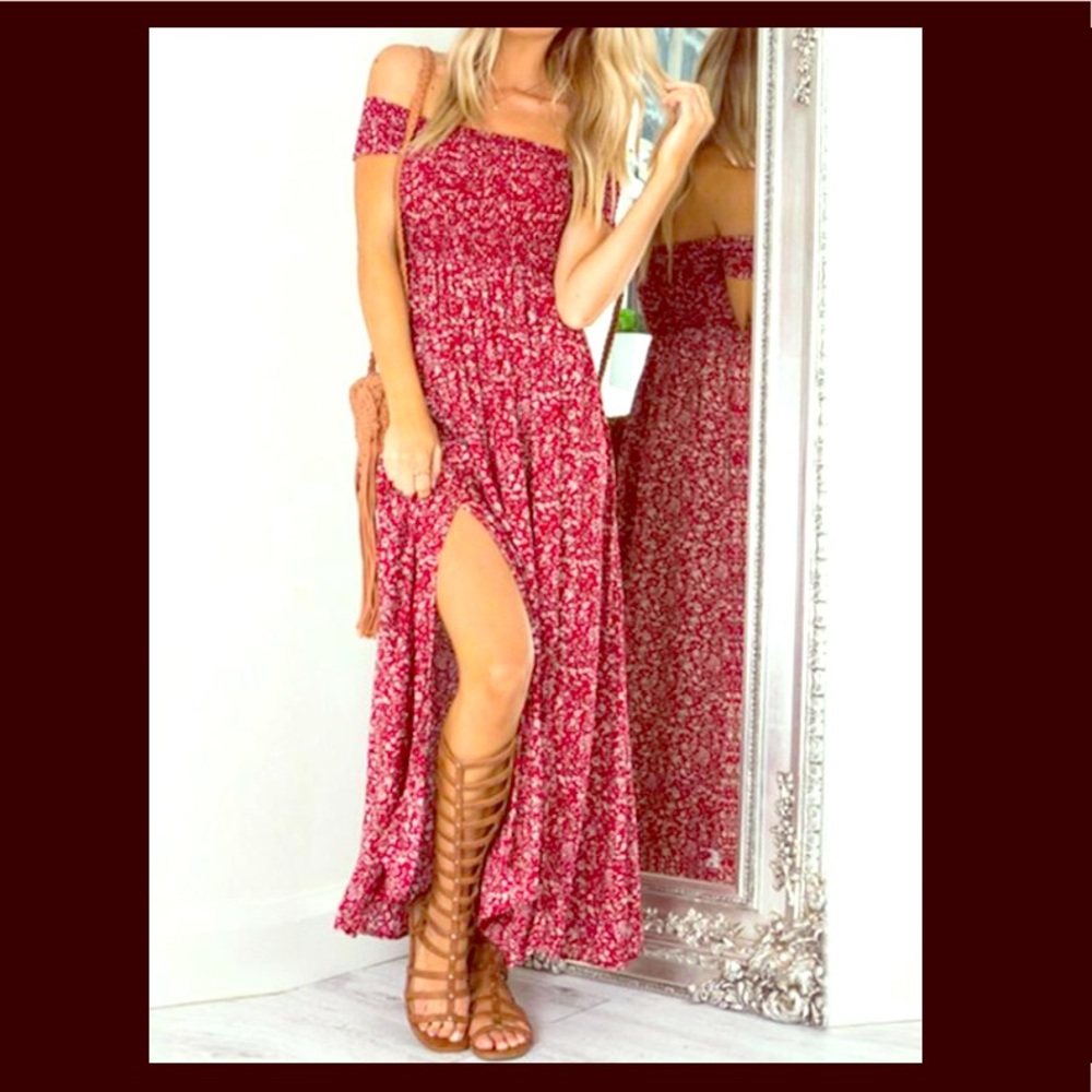 NWT Floral Off the Shoulder Maxi Dress